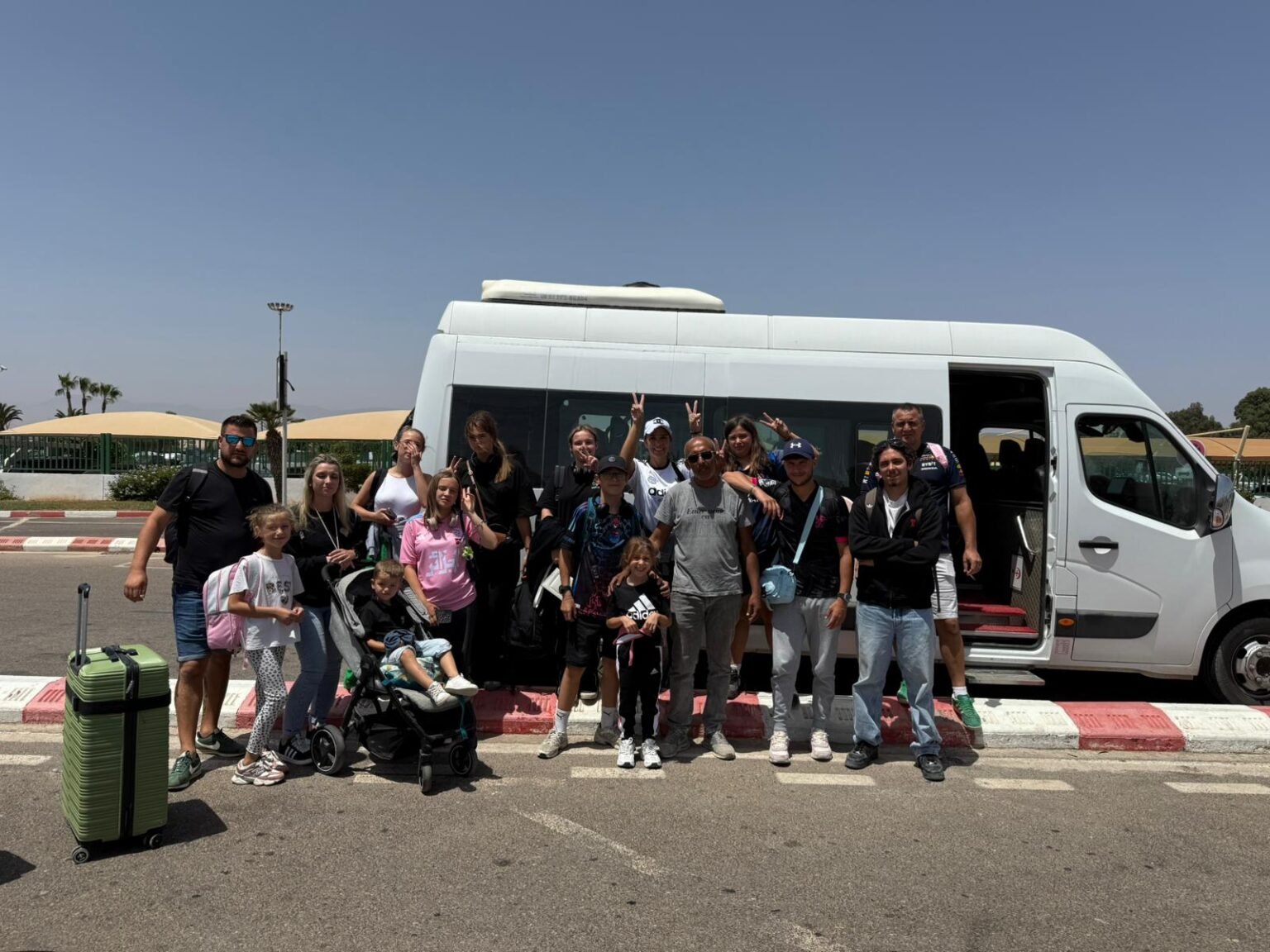 Bus Taghazout Imsouane shuttle service with surfboards - direct transfer from Taghazout to Imsouane
